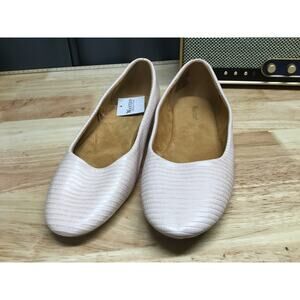 Wanted Margo Ballet Flats Women's US 8.5 White Slip-On Round Toe Comfort Shoes